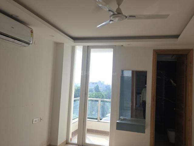 3 BHK Apartment in Sector 3 for rent Gurgaon. The reference number is 21116575