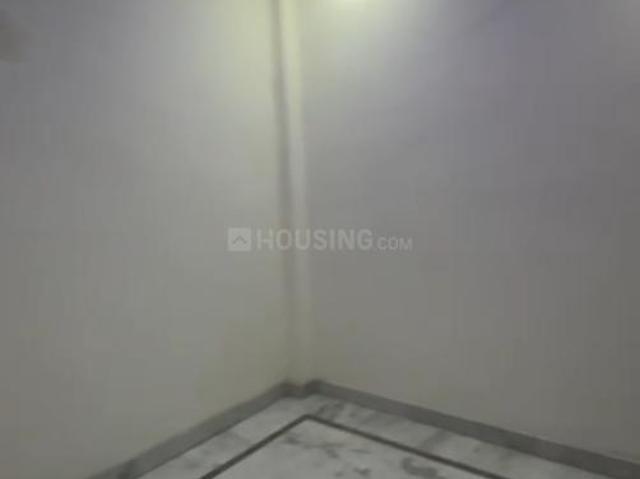 3 BHK Apartment in Sector 3 Rohini for rent New Delhi. The reference number is 19513735