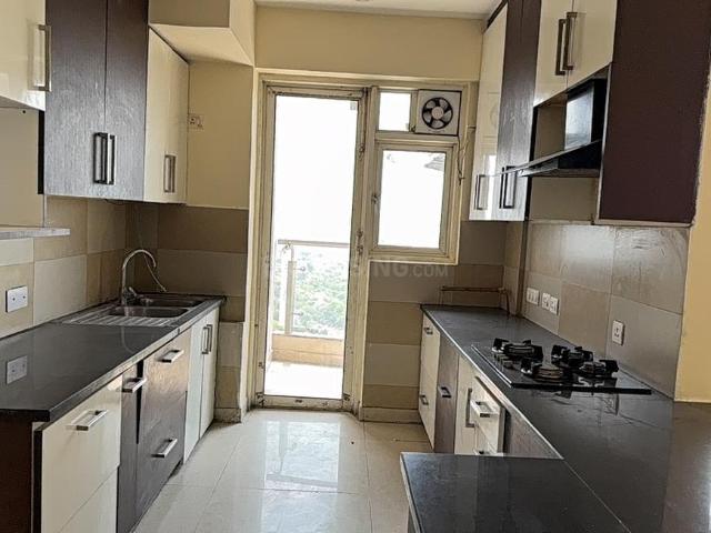 3 BHK Apartment in Sector 44 for rent Noida. The reference number is 17413233