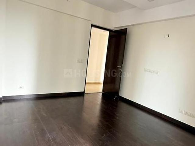 3 BHK Apartment in Sector 44 for rent Noida. The reference number is 18993492