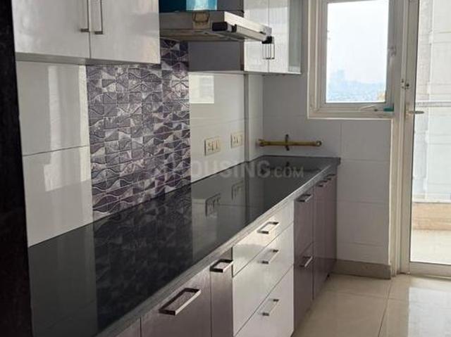 3 BHK Apartment in Sector 44 for rent Noida. The reference number is 19048337