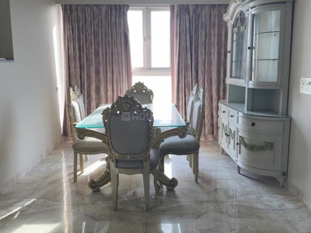 3 BHK Apartment in Sector 44 for rent Noida. The reference number is 20760507