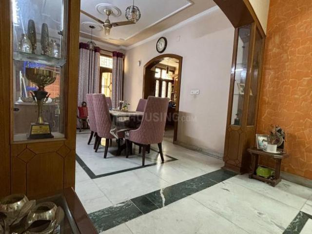 3 BHK Apartment in Sector 44 for rent Noida. The reference number is 20799885