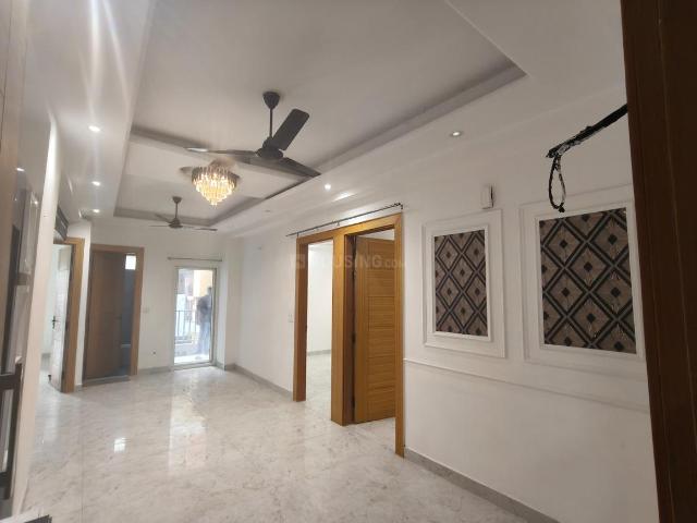 3 BHK Apartment in Sector 44 for rent Noida. The reference number is 21153353