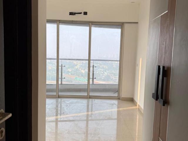 3 BHK Apartment in Sector 44 for resale Noida. The reference number is 21286911