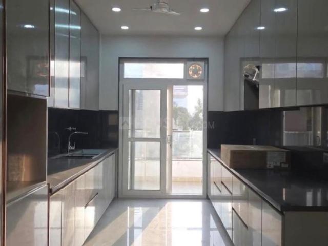 3 BHK Apartment in Sector 45 for rent Noida. The reference number is 21236106