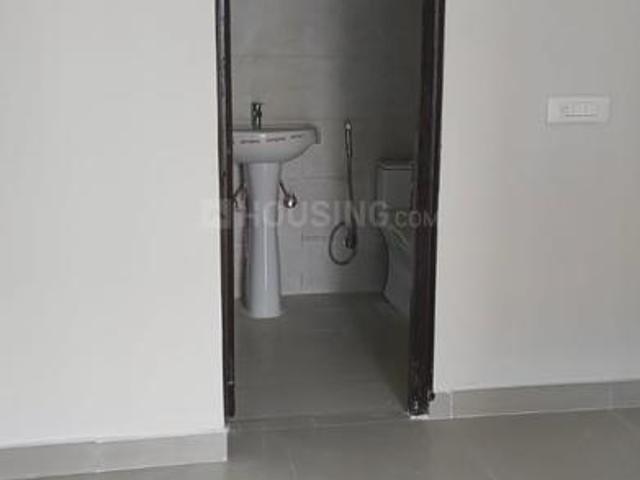 3 BHK Apartment in Sector 45 for resale Noida. The reference number is 20184934