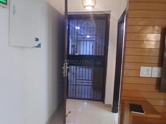 3 BHK Apartment in Sector 45 for resale Noida. The reference number is 21318049