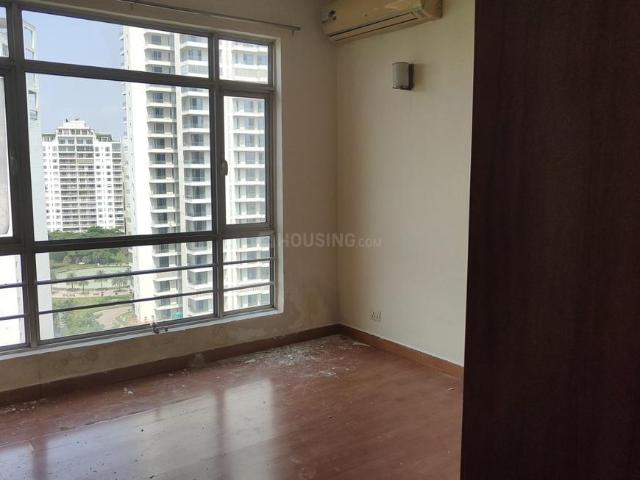 3 BHK Apartment in Sector 48 for rent Gurgaon. The reference number is 21075385