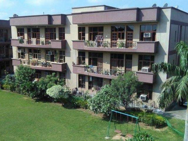 3 BHK Apartment in Sector 49 for resale Chandigarh. The reference number is 20993063