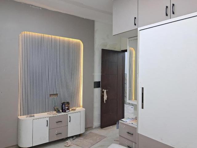 3 BHK Apartment in Sector 49 for resale Noida. The reference number is 20053099