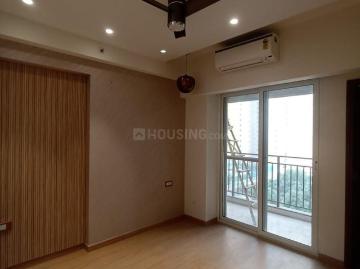 3 BHK Apartment in Sector 43 for rent Noida. The reference number is 18992747