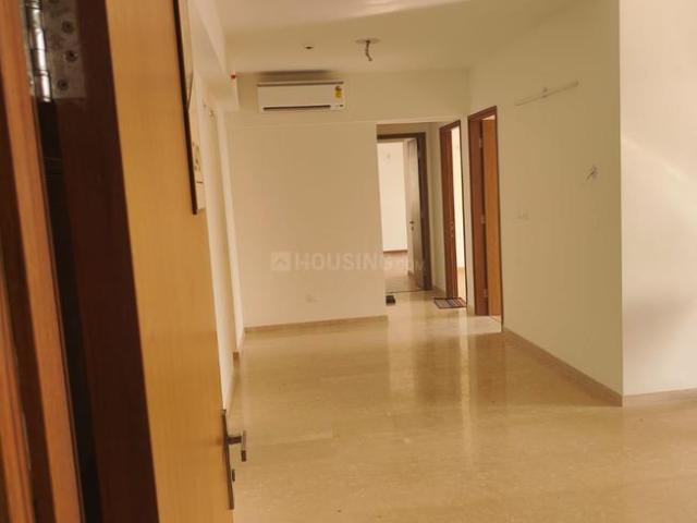 3 BHK Apartment in Sector 43 for rent Noida. The reference number is 19960675