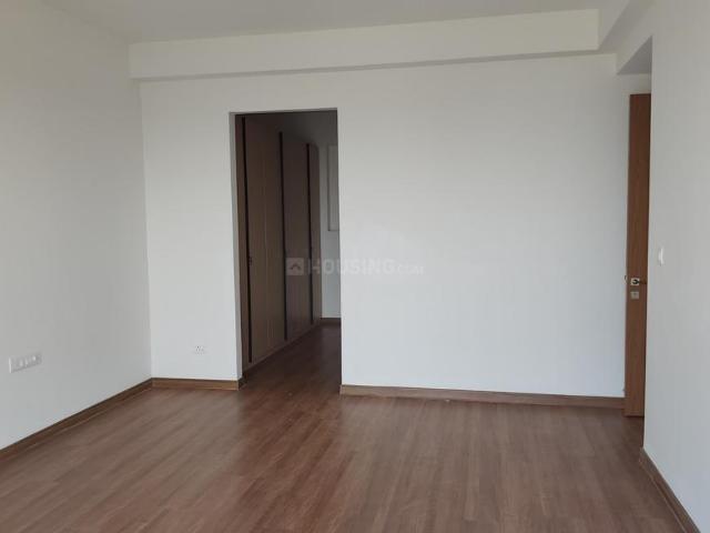 3 BHK Apartment in Sector 43 for rent Noida. The reference number is 20153194