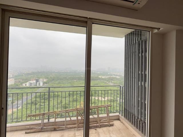 3 BHK Apartment in Sector 43 for rent Noida. The reference number is 20737907