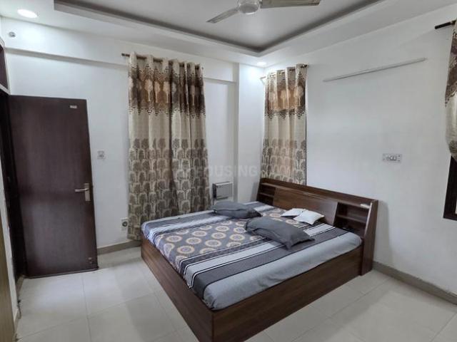 3 BHK Apartment in Sector 43 for rent Gurgaon. The reference number is 21293242