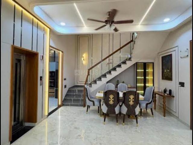 3 BHK Apartment in Sector 43 for resale Noida. The reference number is 20785720