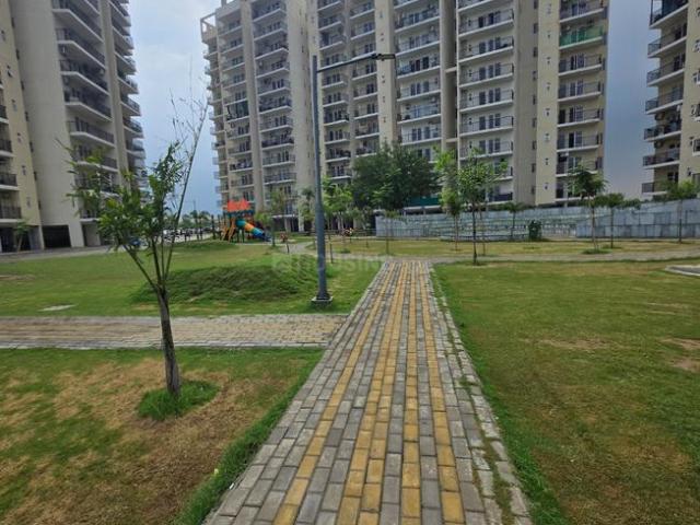 3 BHK Apartment in Sector 4 for resale Sohna. The reference number is 18496190