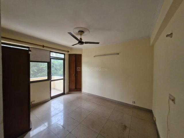 3 BHK Apartment in Sector 55 for resale Gurgaon. The reference number is 21154072