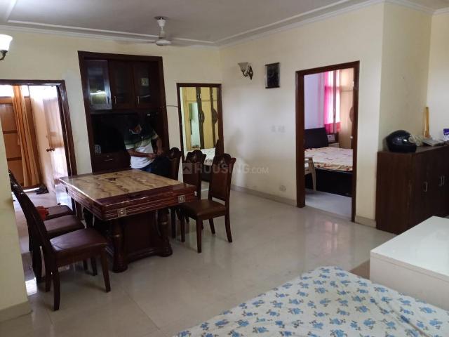 3 BHK Apartment in Sector 56 for rent Gurgaon. The reference number is 18121676