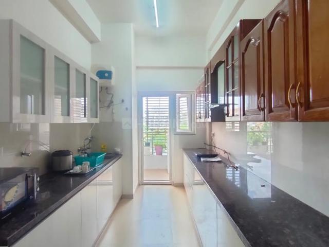 3 BHK Apartment in Sector 56 for rent Gurgaon. The reference number is 20538404