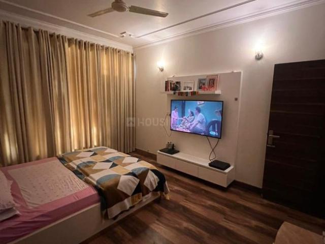 3 BHK Apartment in Sector 56 for rent Gurgaon. The reference number is 21330323