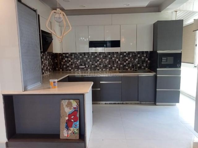 3 BHK Apartment in Sector 50 for rent Noida. The reference number is 16969816