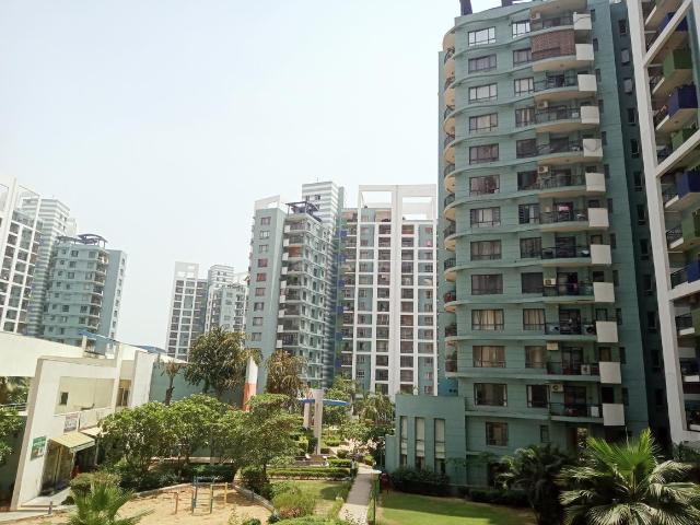 3 BHK Apartment in Sector 50 for resale Gurgaon. The reference number is 20969106