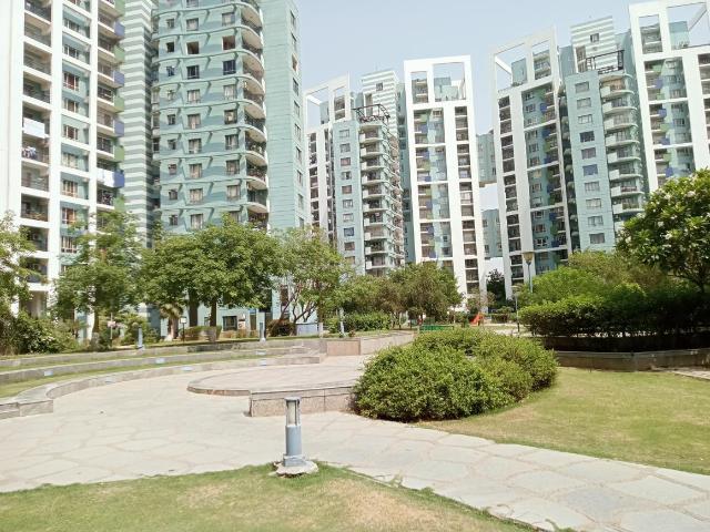 3 BHK Apartment in Sector 50 for resale Gurgaon. The reference number is 20975432