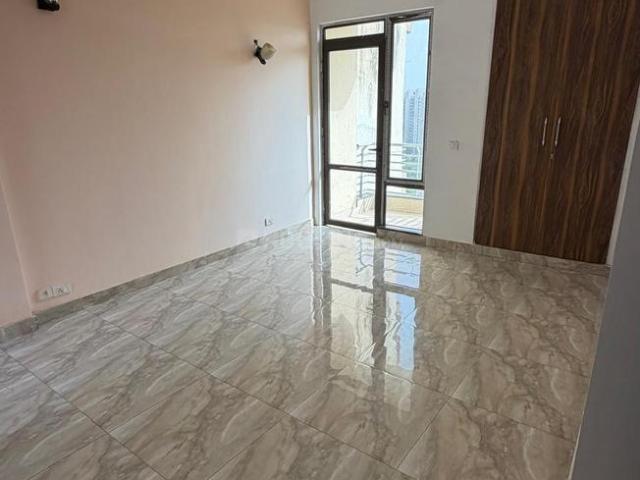 3 BHK Apartment in Sector 50 for resale Gurgaon. The reference number is 21067924