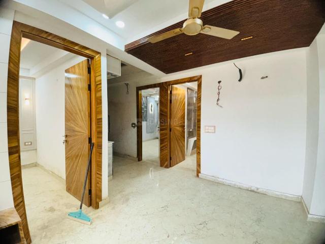 3 BHK Apartment in Sector 51 for resale Noida. The reference number is 21006445