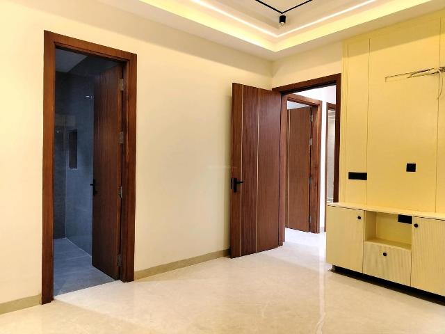 3 BHK Apartment in Sector 52 for rent Gurgaon. The reference number is 18896842
