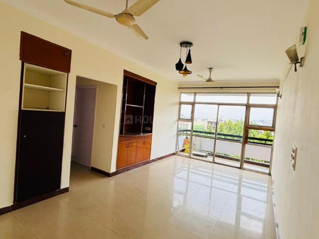3 BHK Apartment in Sector 52 for rent Gurgaon. The reference number is 21033845