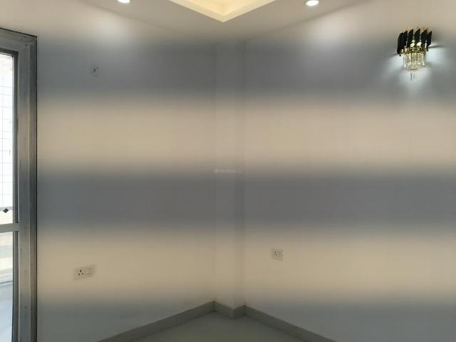 3 BHK Apartment in Sector 52 for resale Gurgaon. The reference number is 19097485