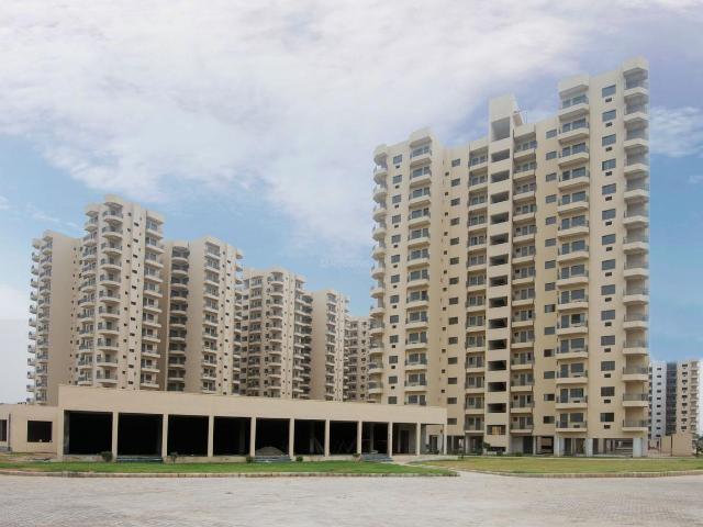 3 BHK Apartment in Sector 52 for resale Gurgaon. The reference number is 20502708