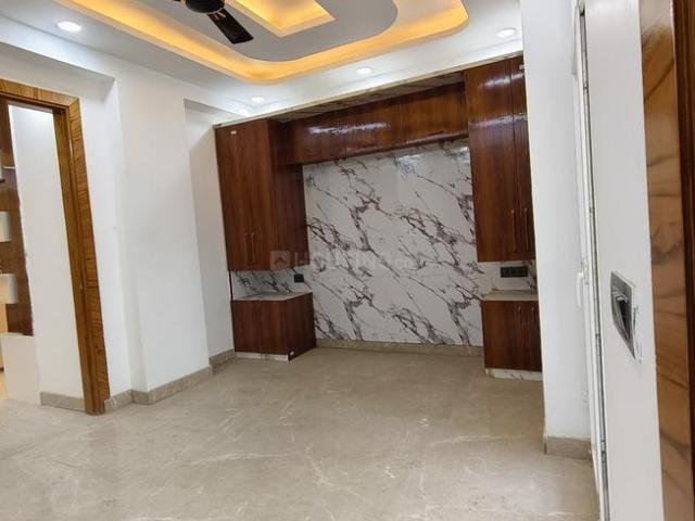 3 BHK Apartment in Sector 52 for resale Noida. The reference number is 20015566