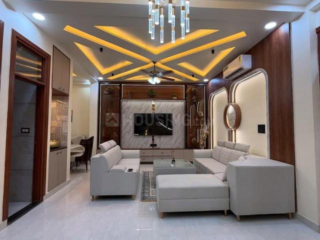 3 BHK Apartment in Sector 52 for resale Noida. The reference number is 21132139