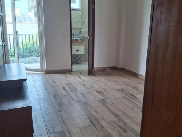 3 BHK Apartment in Sector 53 for rent Gurgaon. The reference number is 16529573