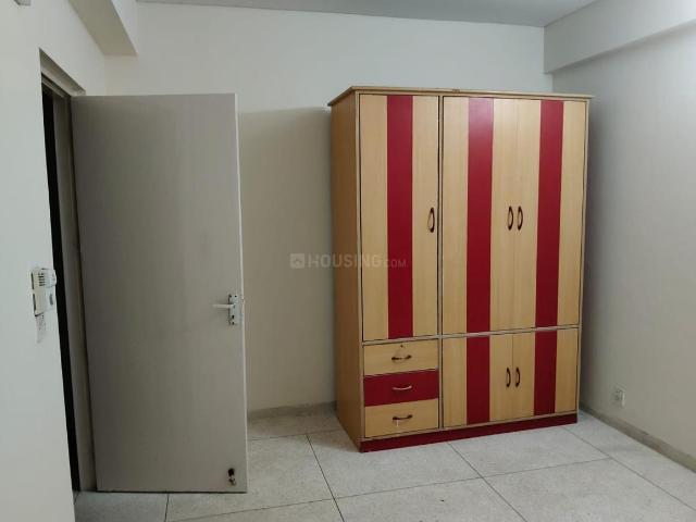 3 BHK Apartment in Sector 53 for rent Gurgaon. The reference number is 21260394