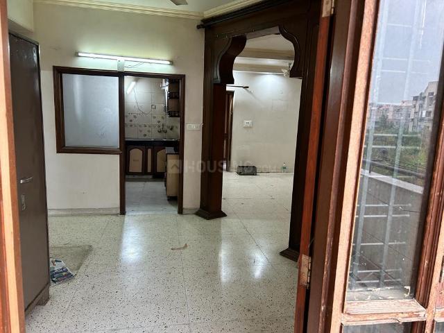 3 BHK Apartment in Sector 5 Dwarka for rent New Delhi. The reference number is 11776996