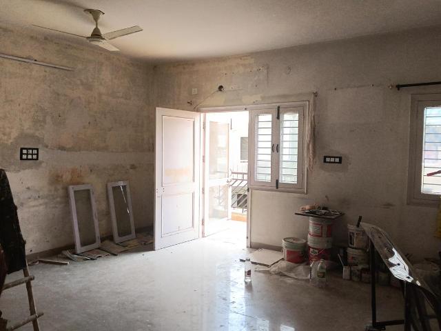 3 BHK Apartment in Sector 5 Dwarka for rent New Delhi. The reference number is 20923416