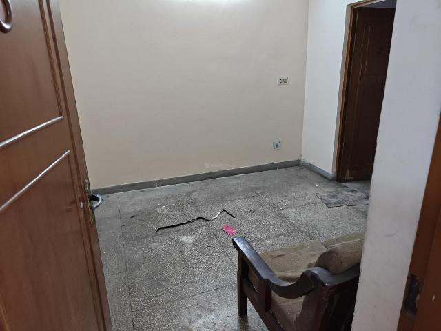 3 BHK Apartment in Sector 5 Dwarka for rent New Delhi. The reference number is 21356401