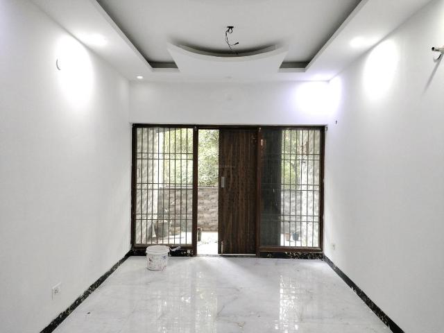 3 BHK Apartment in Sector 5 Dwarka for resale New Delhi. The reference number is 18828810