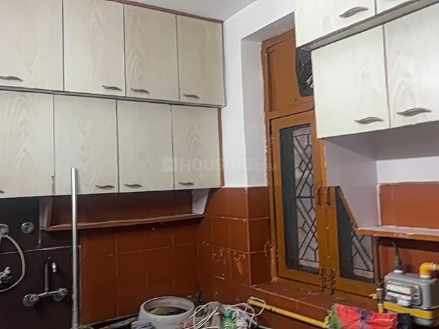 3 BHK Apartment in Sector 5 Dwarka for resale New Delhi. The reference number is 19416402