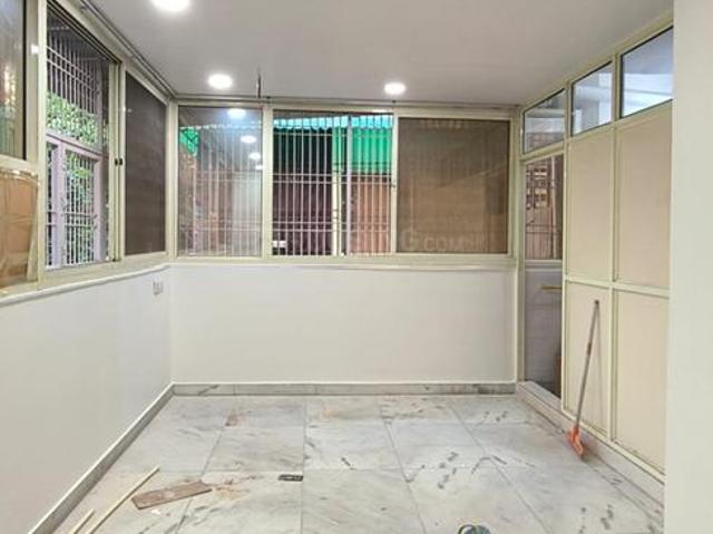 3 BHK Apartment in Sector 5 Dwarka for resale New Delhi. The reference number is 19924110