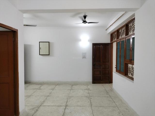 3 BHK Apartment in Sector 5 Dwarka for resale New Delhi. The reference number is 20187226