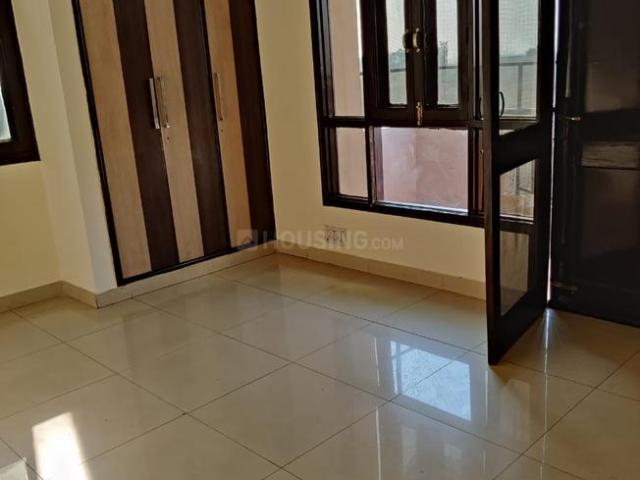 3 BHK Apartment in Sector 5 Dwarka for resale New Delhi. The reference number is 20262713