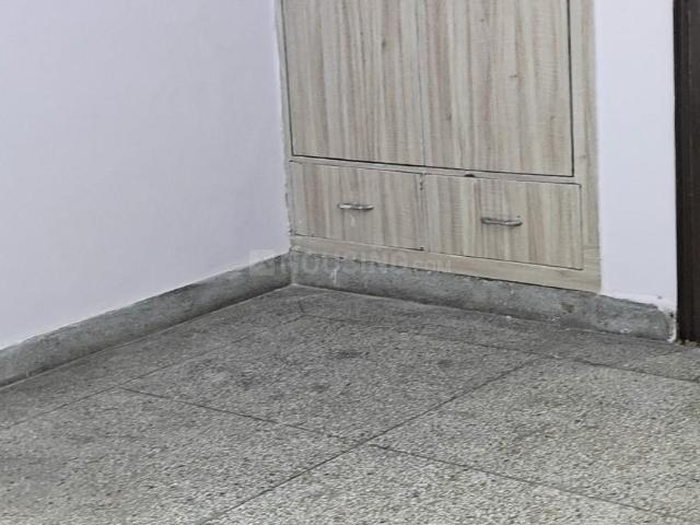 3 BHK Apartment in Sector 5 Dwarka for resale New Delhi. The reference number is 20615137