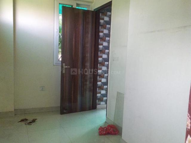 3 BHK Apartment in Sector 5 Dwarka for resale New Delhi. The reference number is 20804001