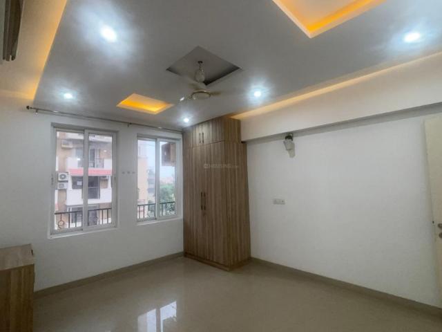 3 BHK Apartment in Sector 65 for rent Gurgaon. The reference number is 20577118
